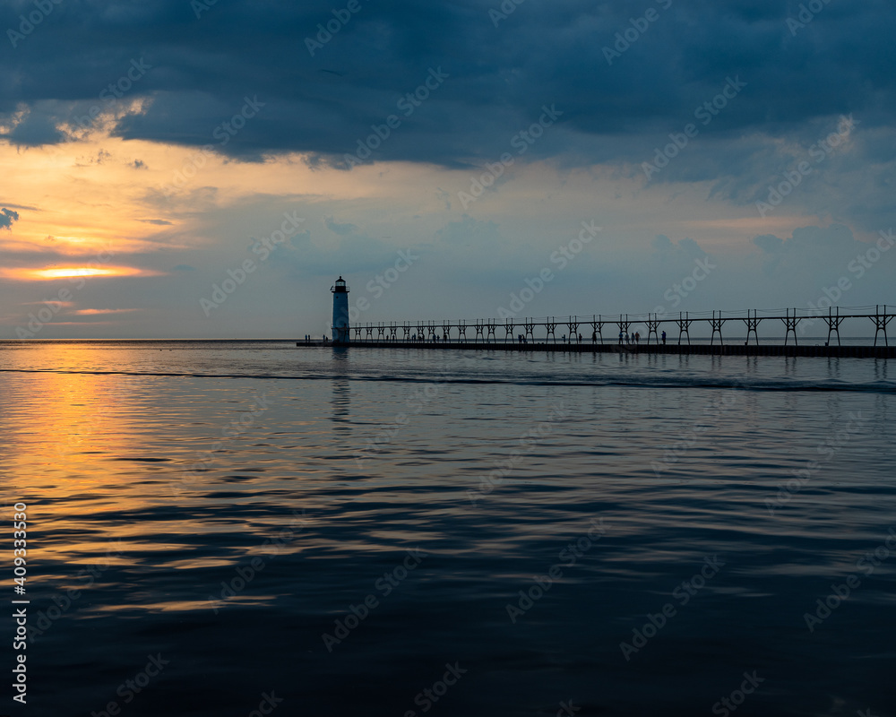 Obraz premium Lake Huron Lighthouse 2