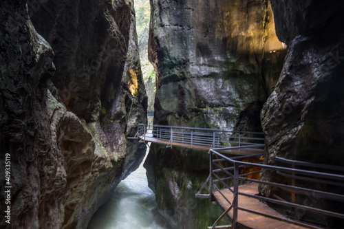Obraz na płótnie Aare Gorge in Berner Oberland in Switzerland w salonie