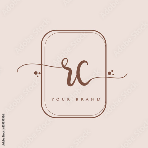 RC Initial handwriting logo. Hand lettering Initials logo branding, Feminine and luxury logo design isolated on elegant background.