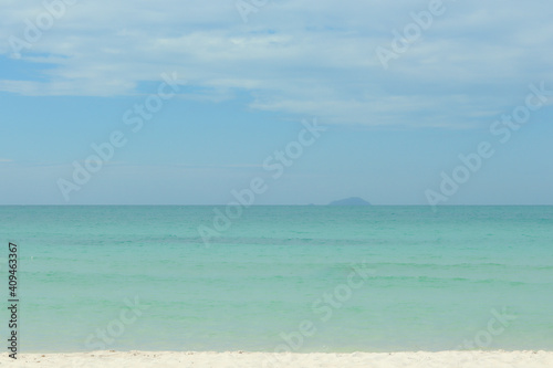 Fototapeta Naklejka Na Ścianę i Meble -  blue sea and the beach in Thailand sea landscape.