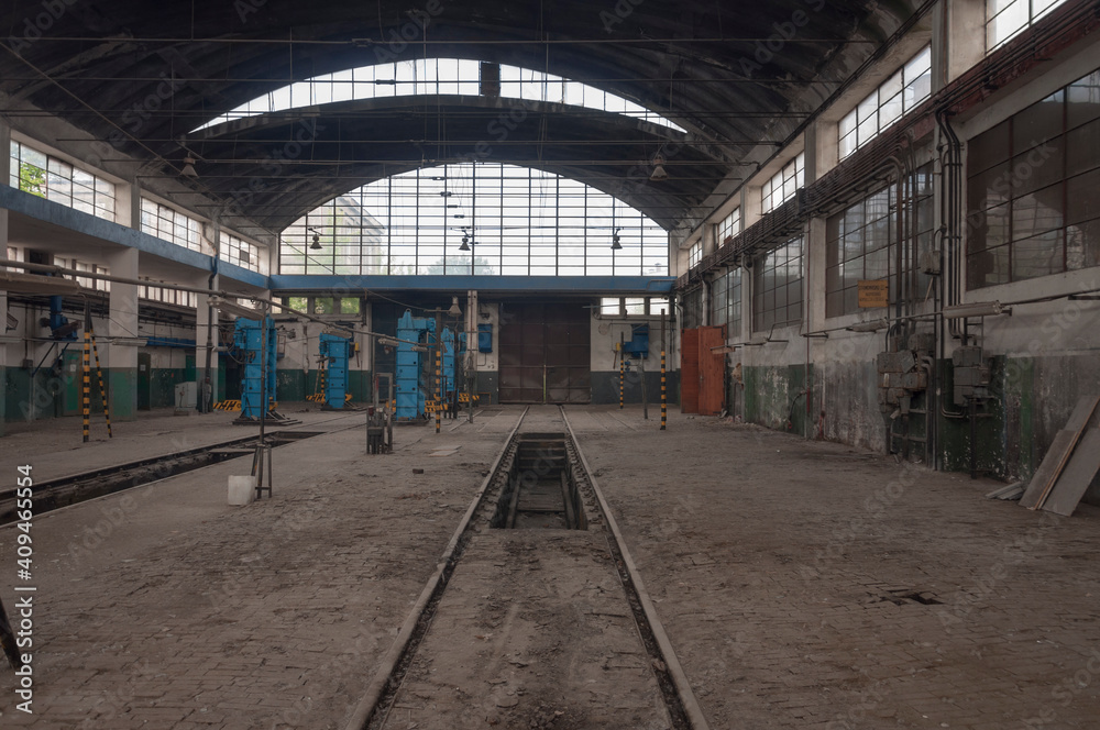 An abandoned railway depot - Urbex 