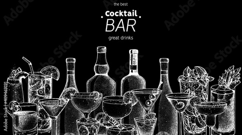 Alcoholic cocktails sketch. Hand drawn vector illustration. Hand drawn drinks illustration. Cocktails set. Menu design elements.