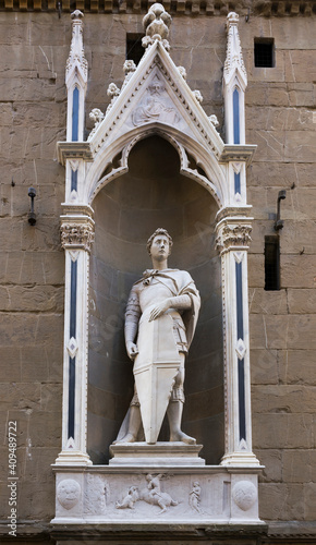 Statue of St. George, the sculptor Donatello photo