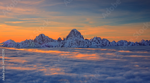 vetta sopra le nuvole
