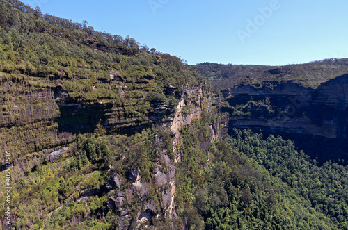 grose valley cliffs by blackheath