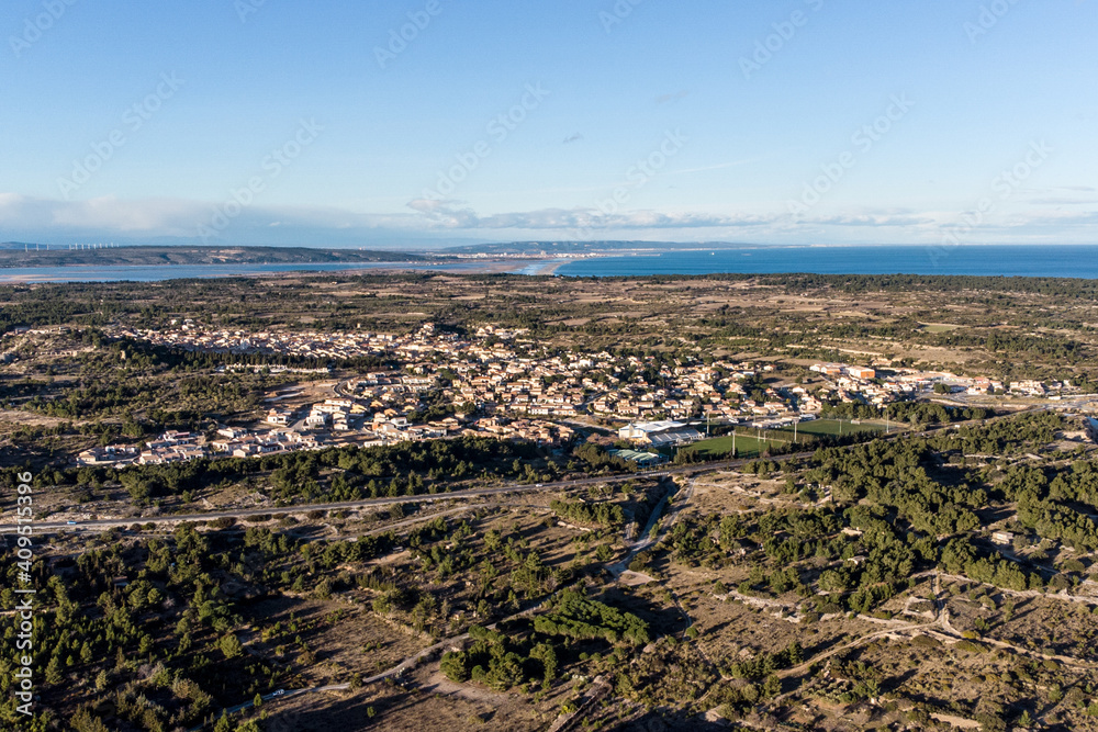 Leucate village vue du ciel , Aude (11), Occitanie, France