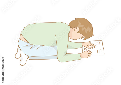 床に座ってノートを書く人