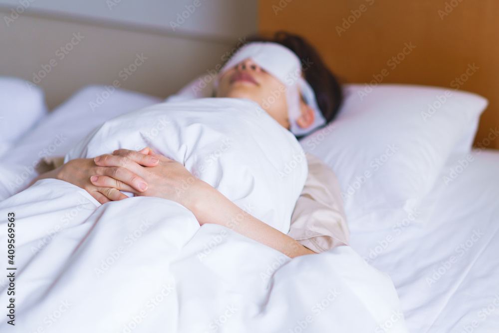 睡眠 ホットアイマスク 布団 眠り 女性 日本人 睡眠 ホットアイマスク 布団 眠り 女性 日本人