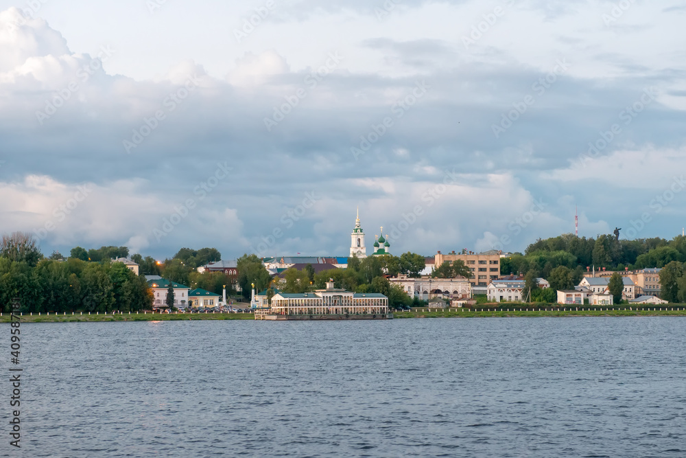 Naklejka premium View of the historical part of the city of Kostroma from the Volga River on a summer evening