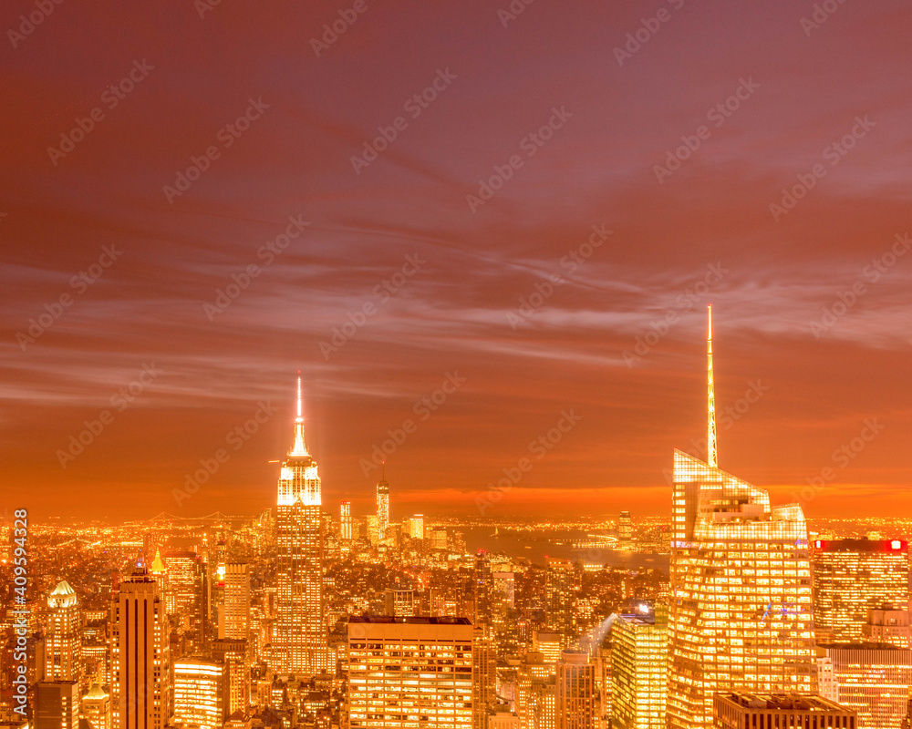 Obraz premium View of New York Manhattan during sunset hours
