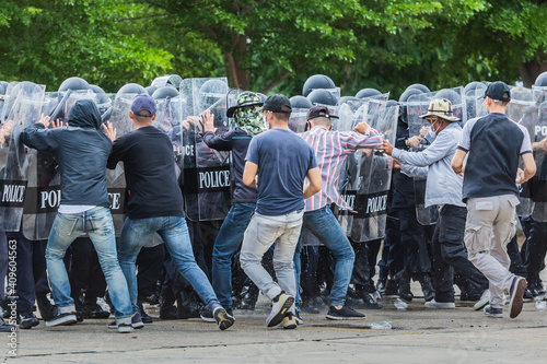 The fight between citizens and the police in the insurgency,uprising,People causing rioting against the government.