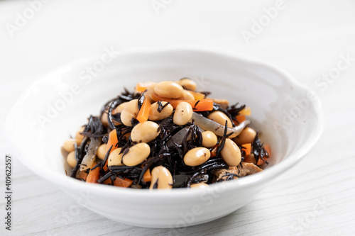 大豆とひじきの煮物