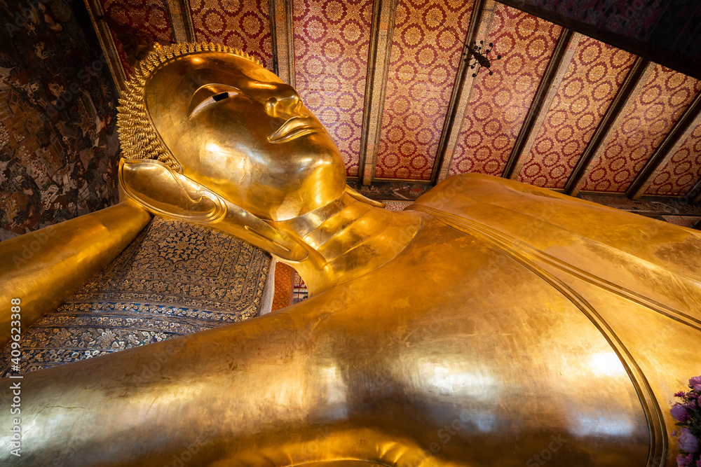 Bid Buddha gold statue in Wat Pho , Beautiful temple of Wat Phra Chetuphon Wimon Mangalaram, Bangkok,Thailand..