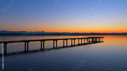 Wallpaper Mural Sonnenuntergang, Dämmerung am Starnberger See, Bayern, Deutschland Torontodigital.ca