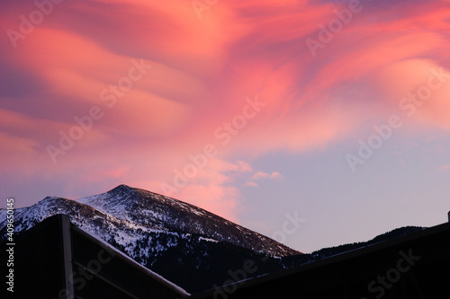 Atardecer en la montaña 