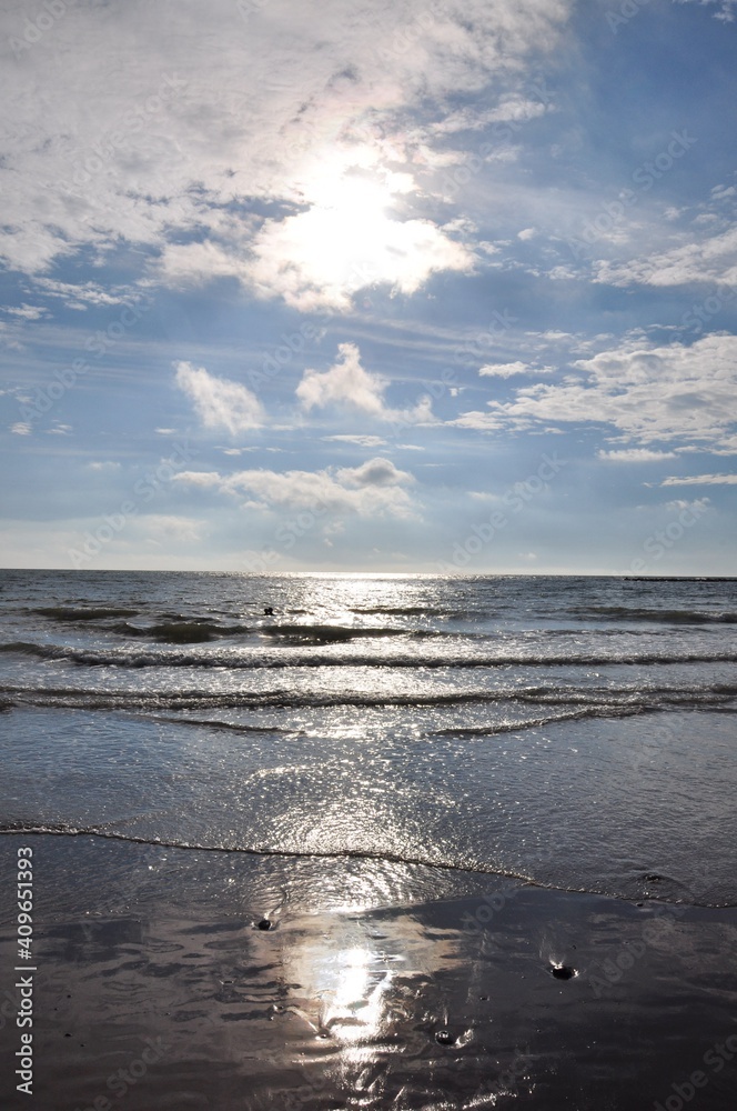 Obraz premium Sunset over the sea