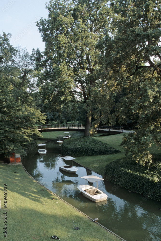 Fototapeta premium Bootkanal im Karlsruher Zoo