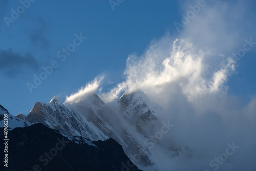 Massiccio dell'Annapurna al tramonto