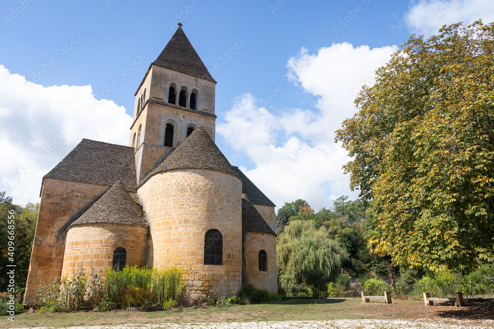 Église romane Saint-Léonce à Saint-Léon-sur-Vézère