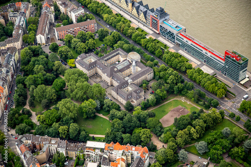 Campus- Gebäude der Fachhochschule an der Claudiusstraße im Ortsteil Neustadt-Süd in Köln im Bundesland Nordrhein-Westfalen, Deutschland. Weiterführende Informationen bei: TH Köln,  photo