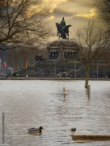 Hochwasser am Deutschen Eck, Koblenz (Rhein und Mosel) photo