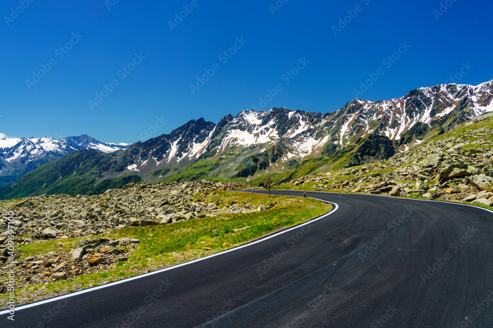 Fototapeta premium Passo Gavia, mountain pass in Lombardy, Italy, to Val Camonica at summer