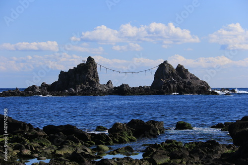 真鶴半島ウォーキング 真鶴岬から三ツ石を望む