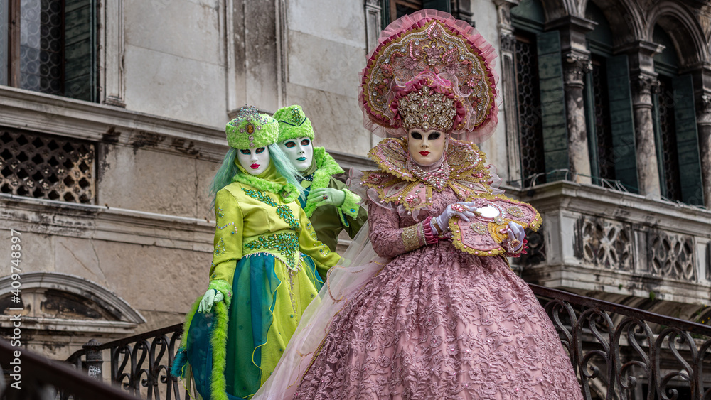Naklejka premium Mask in carnival of Venice