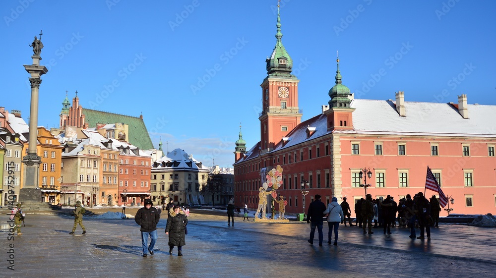 Obraz premium Old town is the historic center of city. Snow day. Winter, architecture concept.