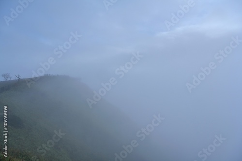 霧に包まれた摩周湖の情景＠北海道