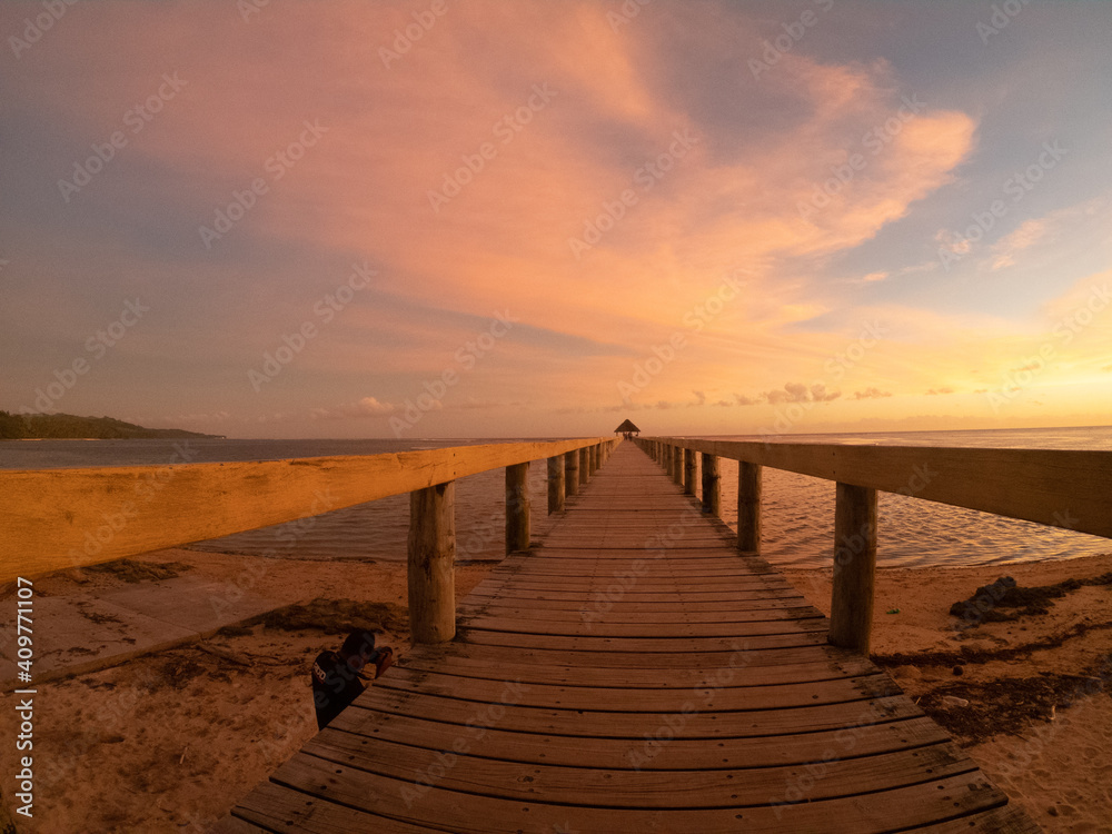 Obraz premium Sunset over Jetti 