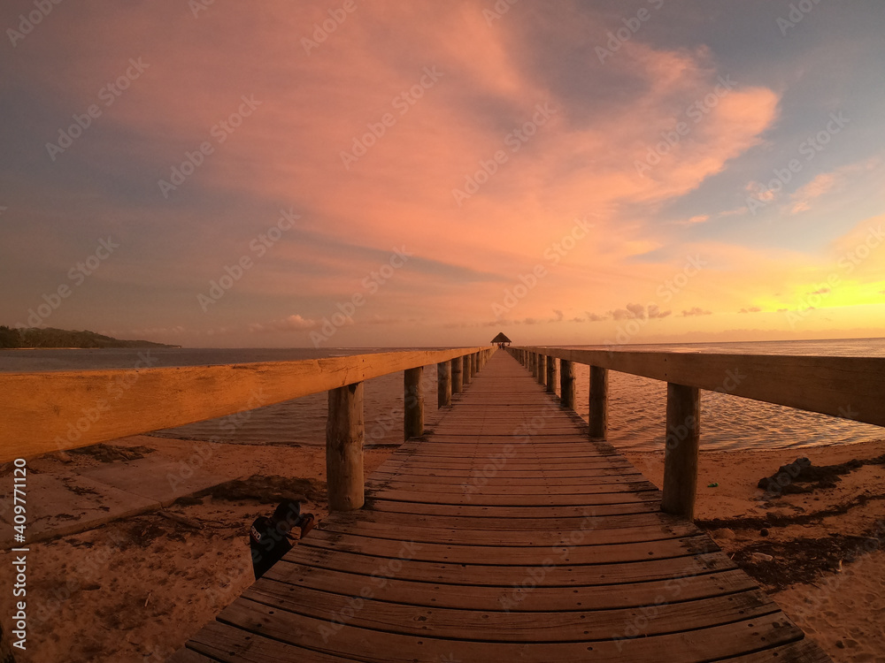 Obraz premium Sunset over Jetti