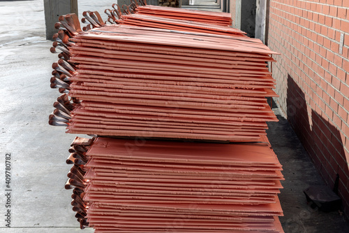 Tableau sur toile View of the copper ingots or copper cathode as plate in the manufacture plant
