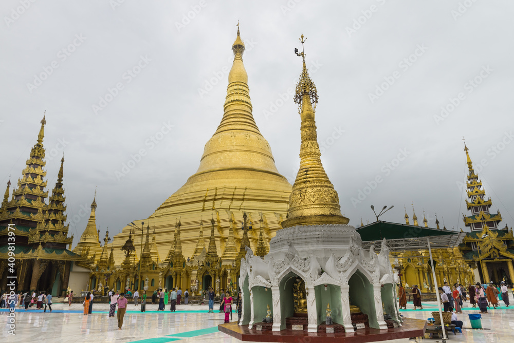 Naklejka premium The Shwedagon pagoda the most famous landmark of Myanmar. 