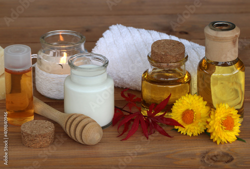 Natural cosmetics with milk and honey