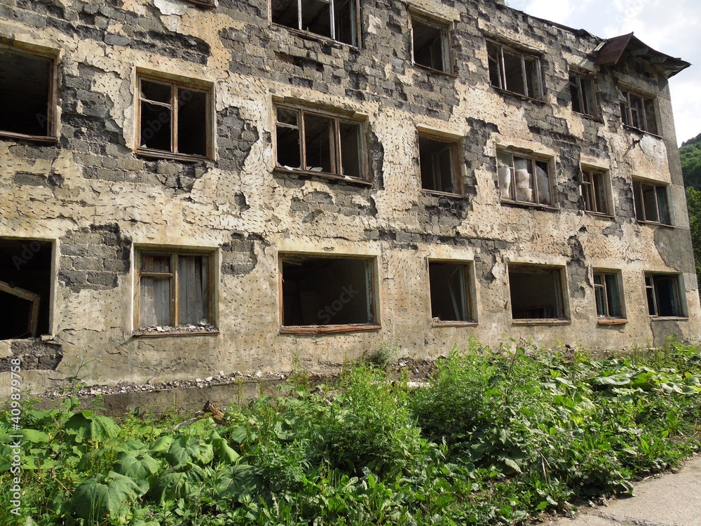 Ruin after war