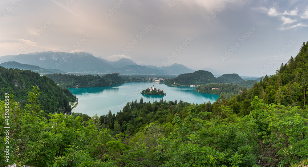 Fototapeta premium Panorama of the Beld lake
