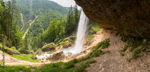 Fototapeta Naklejka Na Ścianę i Meble -  Pericnik Waterfall