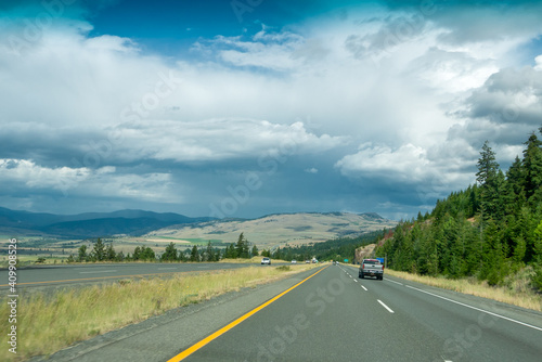 A beautiful overview of the valley from highway one route in British Columbia © Imagenet