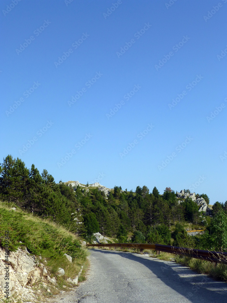 Fototapeta premium Straße im Nationalpark Biokovo