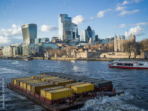 Konstfotografi Cargo Transportation, River Thames, London, UK