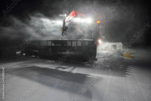 Obraz na plátne Stormy PistenBully