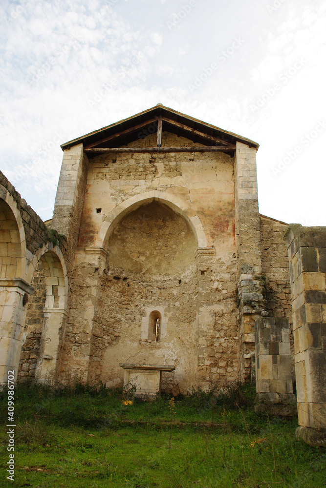 Remains of the Romanesque church of Santa Maria di Cartignano (11th century), near Bussi sul Tirino in the province of Pescara. 