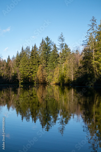 カナダ、コキットラムの美しい湖