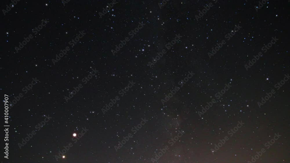 Time-lapse of Magical Moving Night Sky
Time-lapse of Magical Moving Night Sky