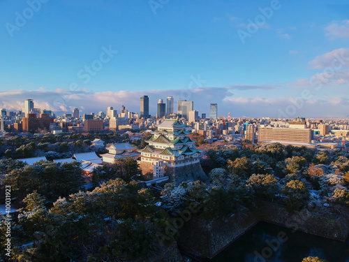 冬の名古屋城の雪景色
