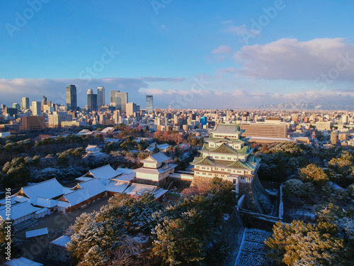 冬の名古屋城の雪景色 photo