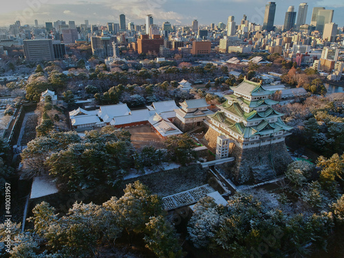 冬の名古屋城の雪景色 photo