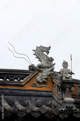 Exquisite sculptures on eaves, Chenxiang Pavilion, Shanghai, China © zhang yongxin