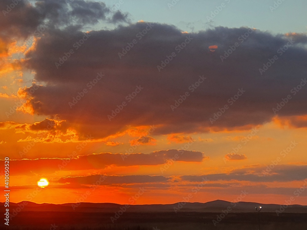 Fototapeta premium sunset in the mountains